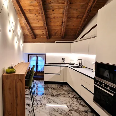 Renee Apartment